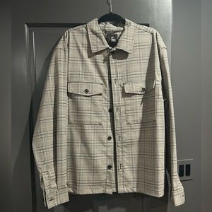 Patterned long sleeve men’s button up